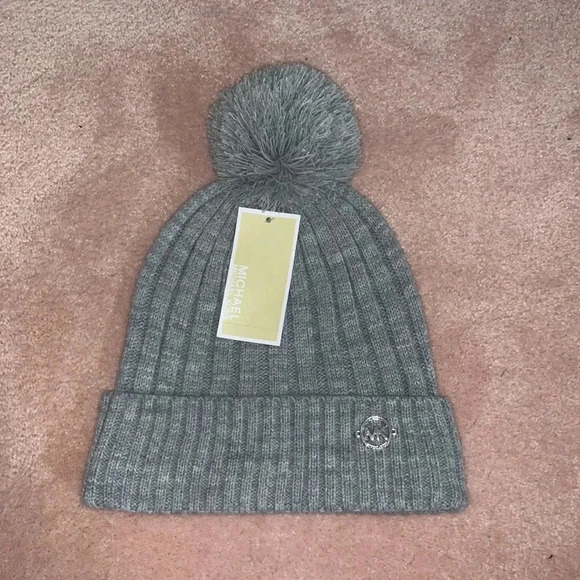 Michael Kors Winter Beanie NWT - Picture 1 of 5